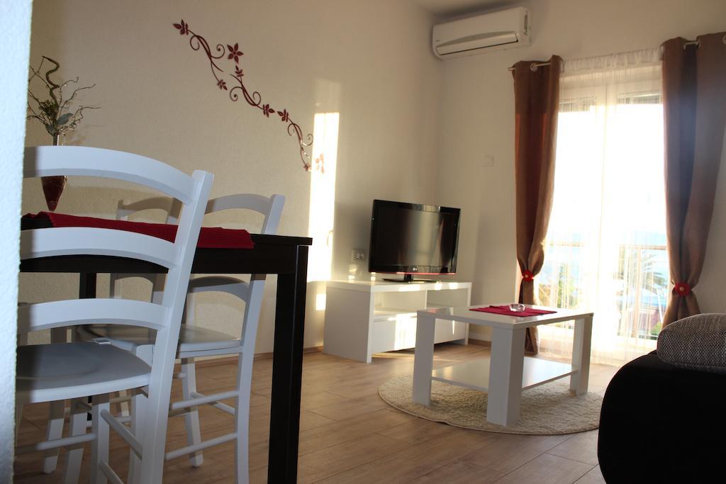 Apartments Mateljak Gradac  Quarto foto